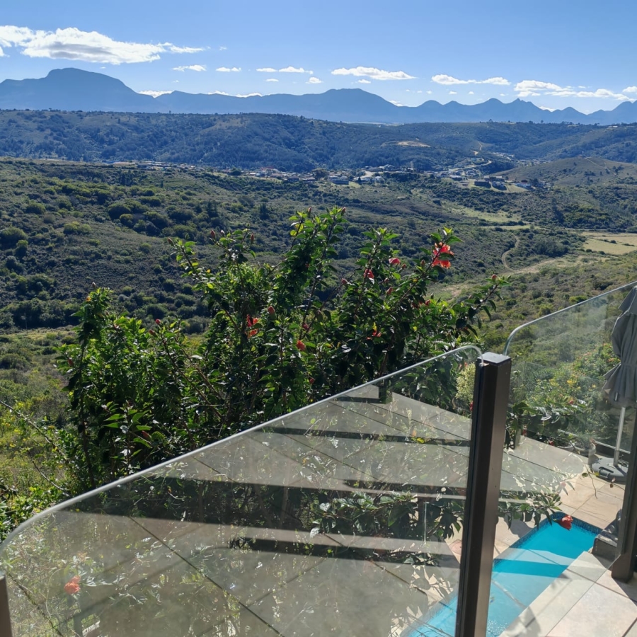 5 Bedroom Property for Sale in Avonddans Western Cape